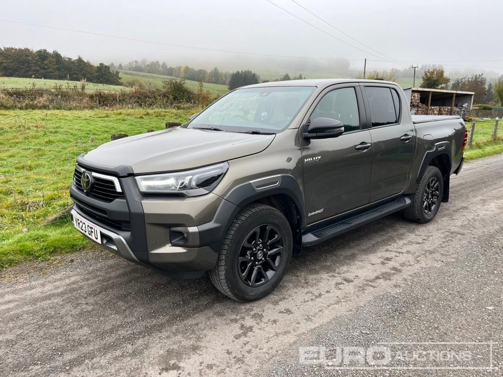 2023 Toyota Hilux Invincible X - Pikaps: foto 4 2023 Toyota Hilux Invincible X - Pikaps: foto 4