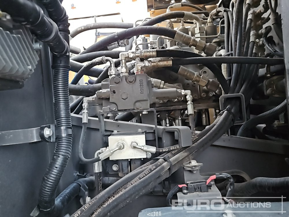 Kāpurķēžu ekskavators 2023 Volvo EC200EL: foto 31 Kāpurķēžu ekskavators 2023 Volvo EC200EL: foto 31