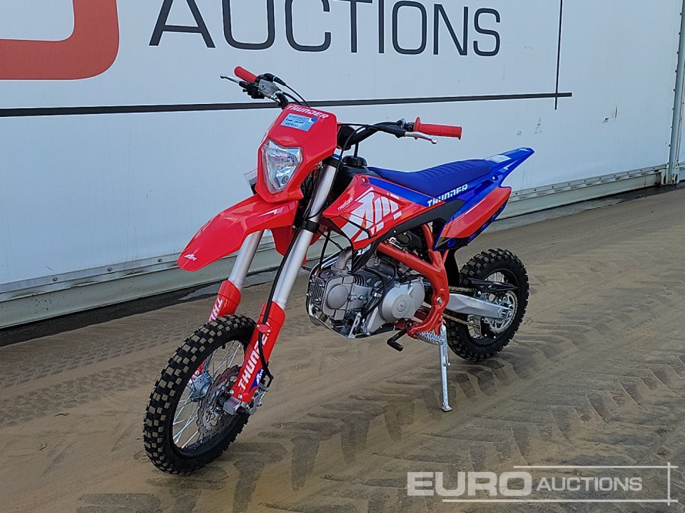 2025 Apollo Thunder 125cc Motorcross Bike, 14" Front, 12" Rear Tyres, Electric Start, Air Cooled, Hydraulic Suspension, Disc Brakes, Lighting Kit (UNASSEMBLED) - Motocikls: foto 1 2025 Apollo Thunder 125cc Motorcross Bike, 14" Front, 12" Rear Tyres, Electric Start, Air Cooled, Hydraulic Suspension, Disc Brakes, Lighting Kit (UNASSEMBLED) - Motocikls: foto 1