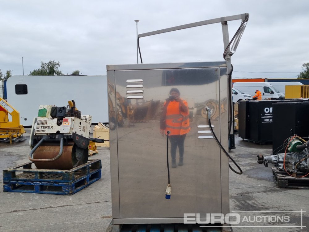 230Volt Hot Water Pressure Washer, Coin Operated - Augstspiediena mazgātājs: foto 4 230Volt Hot Water Pressure Washer, Coin Operated - Augstspiediena mazgātājs: foto 4