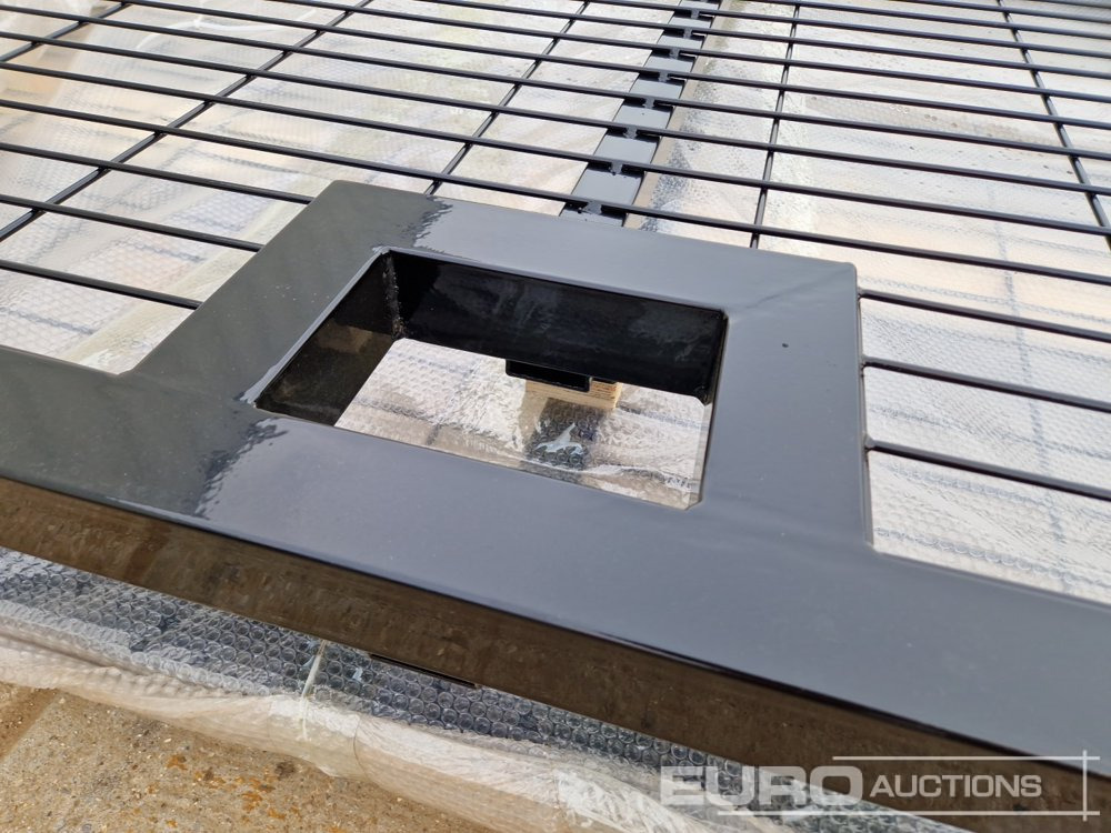 3m x 2.3m Heavy Duty Galvanized Powder Coated Gate (2 of), 100mm x 100mm Post (2 of), Assembly Kit (Black) - Garāžu aprīkojums: foto 5 3m x 2.3m Heavy Duty Galvanized Powder Coated Gate (2 of), 100mm x 100mm Post (2 of), Assembly Kit (Black) - Garāžu aprīkojums: foto 5
