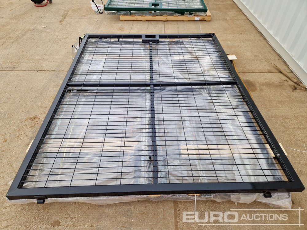 3m x 2.3m Heavy Duty Galvanized Powder Coated Gate (2 of), 100mm x 100mm Post (2 of), Assembly Kit (Black) - Garāžu aprīkojums: foto 4 3m x 2.3m Heavy Duty Galvanized Powder Coated Gate (2 of), 100mm x 100mm Post (2 of), Assembly Kit (Black) - Garāžu aprīkojums: foto 4