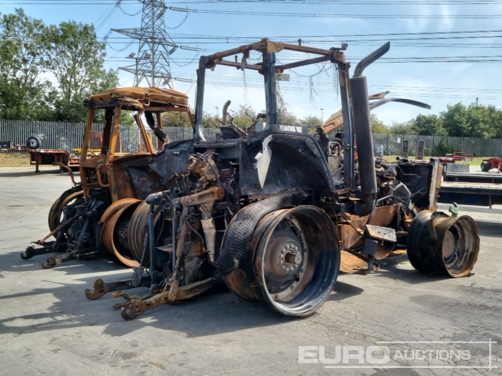 4WD Tractor, Loader, 2 Spool Valves (Fire Damage), 4WD Tractor, 3 Spool Valve (Fire Damage) - Traktors: foto 5 4WD Tractor, Loader, 2 Spool Valves (Fire Damage), 4WD Tractor, 3 Spool Valve (Fire Damage) - Traktors: foto 5