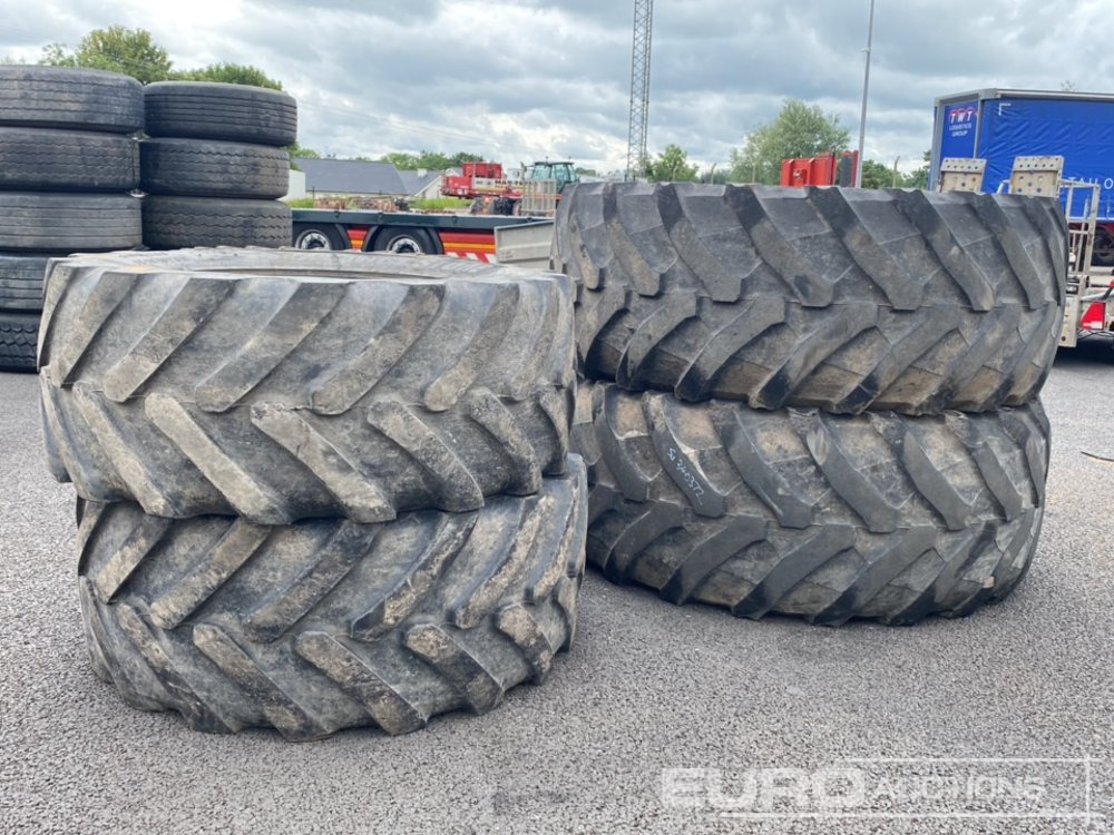 650/65R38 Trelleborg Tyres (2 of) & 540/65R28 Bridgestone Tyres (2 of) - Riepa: foto 1 650/65R38 Trelleborg Tyres (2 of) & 540/65R28 Bridgestone Tyres (2 of) - Riepa: foto 1