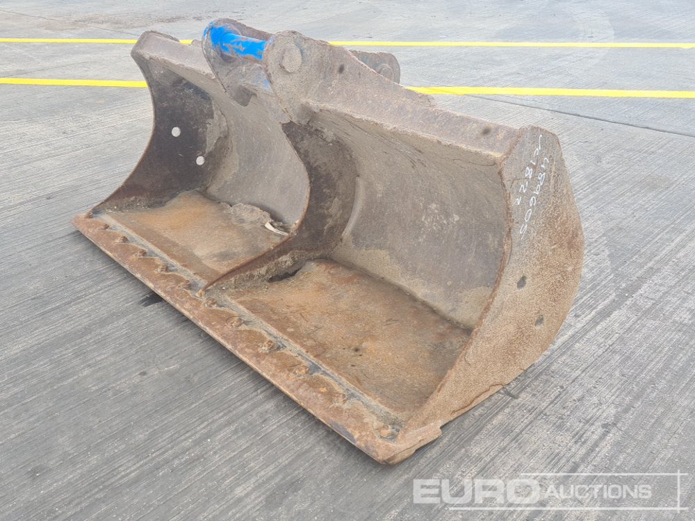72" Ditching Bucket 65mm Pin to suit 13 Ton Excavator - Kauss: foto 1 72" Ditching Bucket 65mm Pin to suit 13 Ton Excavator - Kauss: foto 1