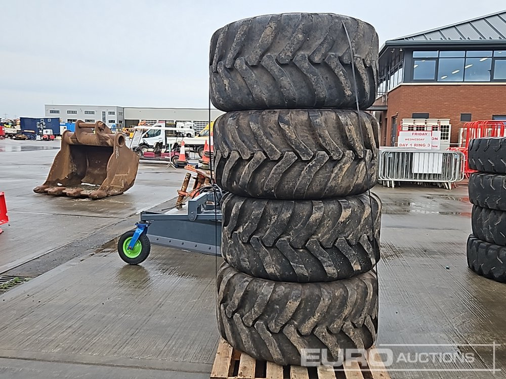 Alliance 500/60-22.5 Tyre (4 of) - Riepa: foto 1 Alliance 500/60-22.5 Tyre (4 of) - Riepa: foto 1