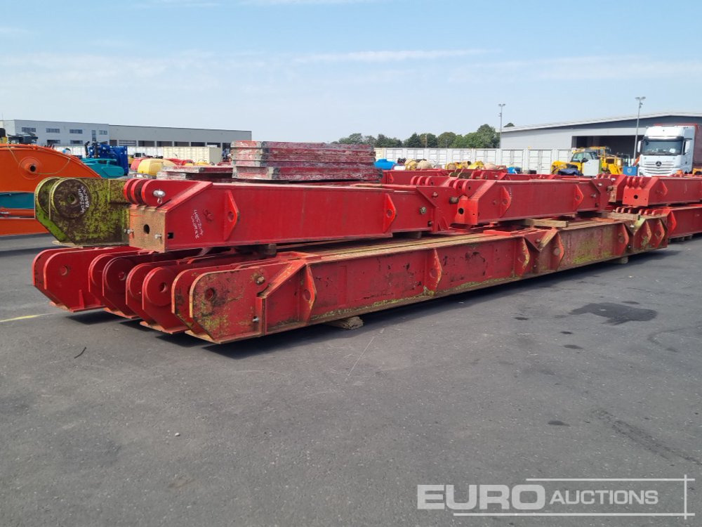 Altrad 12M x 12M Square Mammoth+ Hydraulic Frame - Asfalta ieklāšanas tehnika: foto 1 Altrad 12M x 12M Square Mammoth+ Hydraulic Frame - Asfalta ieklāšanas tehnika: foto 1