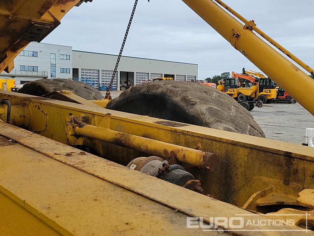 Artikulētias pašizgāzējs Bell B40D: foto 24