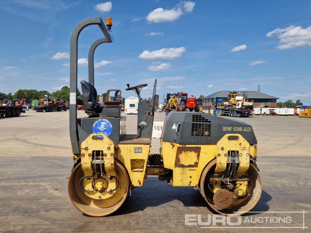 Veltnis Bomag
Bomag Roller

Bomag Roller

 BW138AD: foto 6