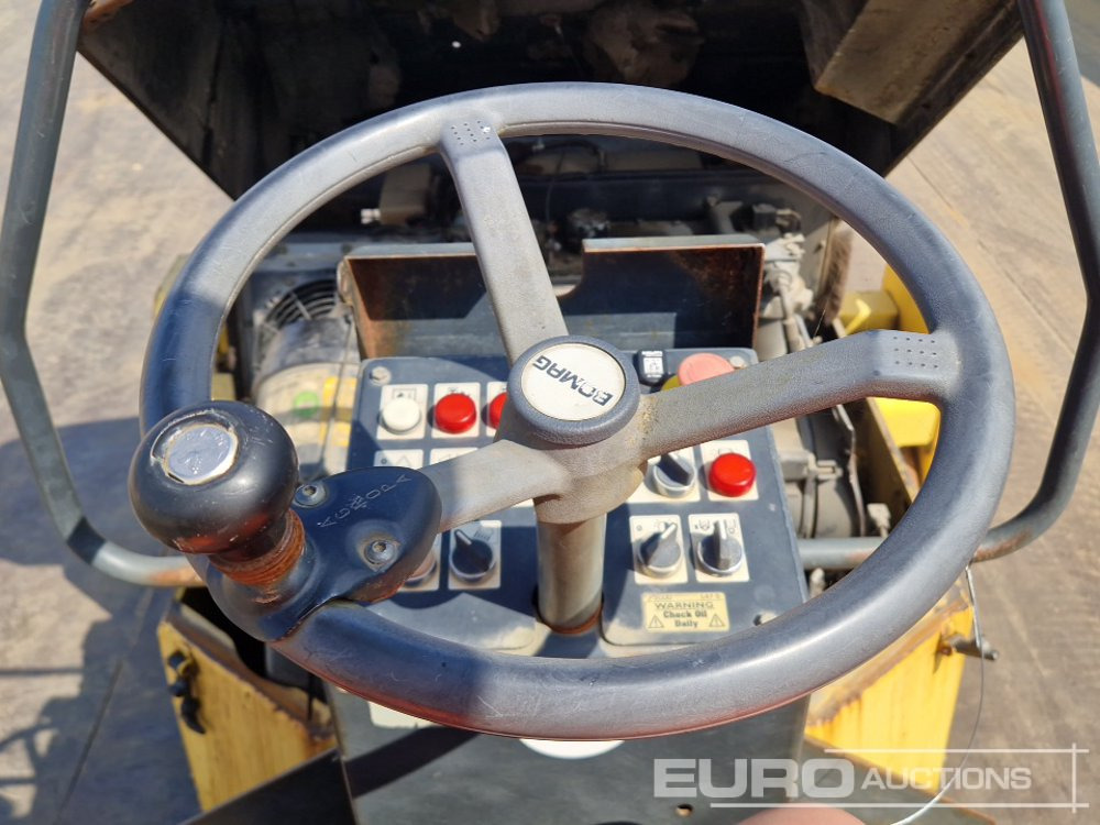 Veltnis Bomag
Bomag Roller

Bomag Roller

 BW138AD: foto 32