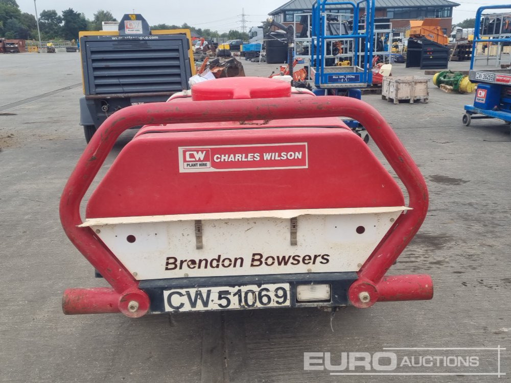 Brendon Bowsers Single Axle Plastic Water Bowser, Yanmar Pressure Washer - Augstspiediena mazgātājs: foto 4 Brendon Bowsers Single Axle Plastic Water Bowser, Yanmar Pressure Washer - Augstspiediena mazgātājs: foto 4
