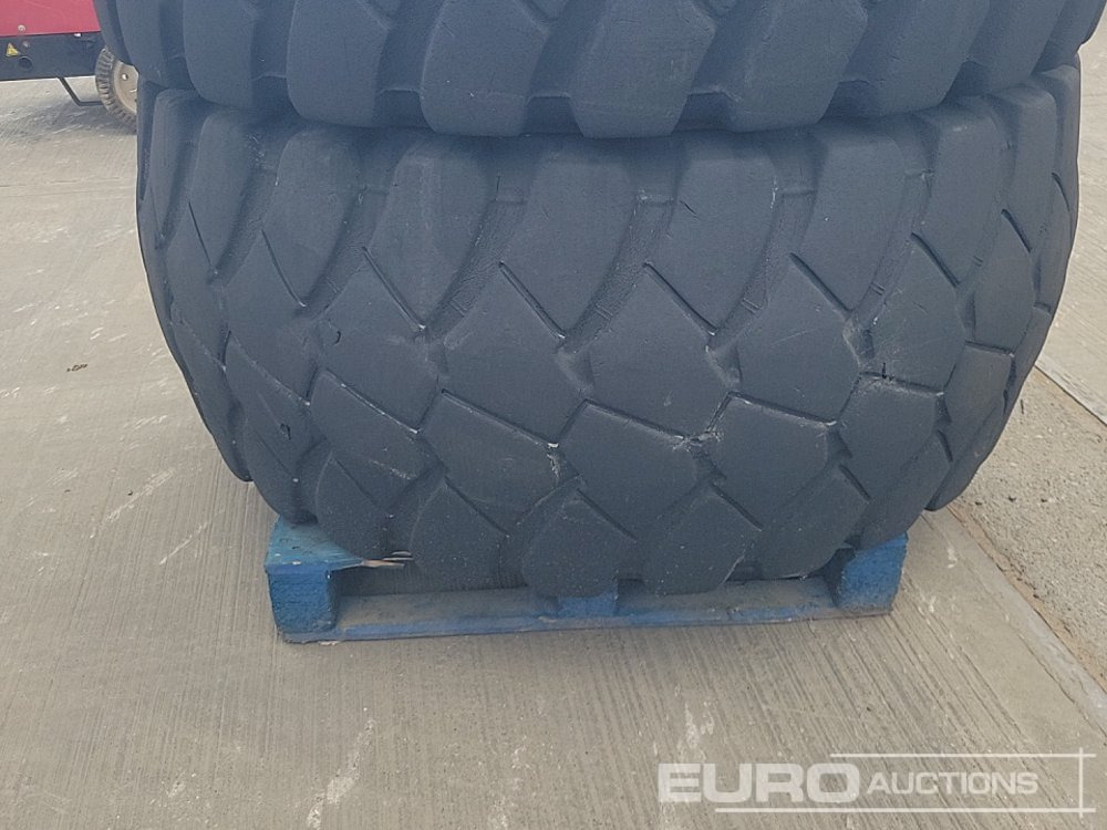 Bridgestone 26.6R25 Tyre (2 of) - Riepa: foto 5 Bridgestone 26.6R25 Tyre (2 of) - Riepa: foto 5