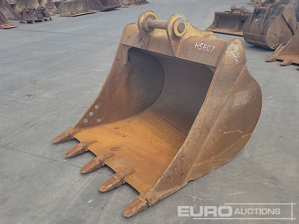 CAT 58" Digging Bucket 80mm Pin to suit 20 Ton Excavator - Kauss: foto 1 CAT 58" Digging Bucket 80mm Pin to suit 20 Ton Excavator - Kauss: foto 1