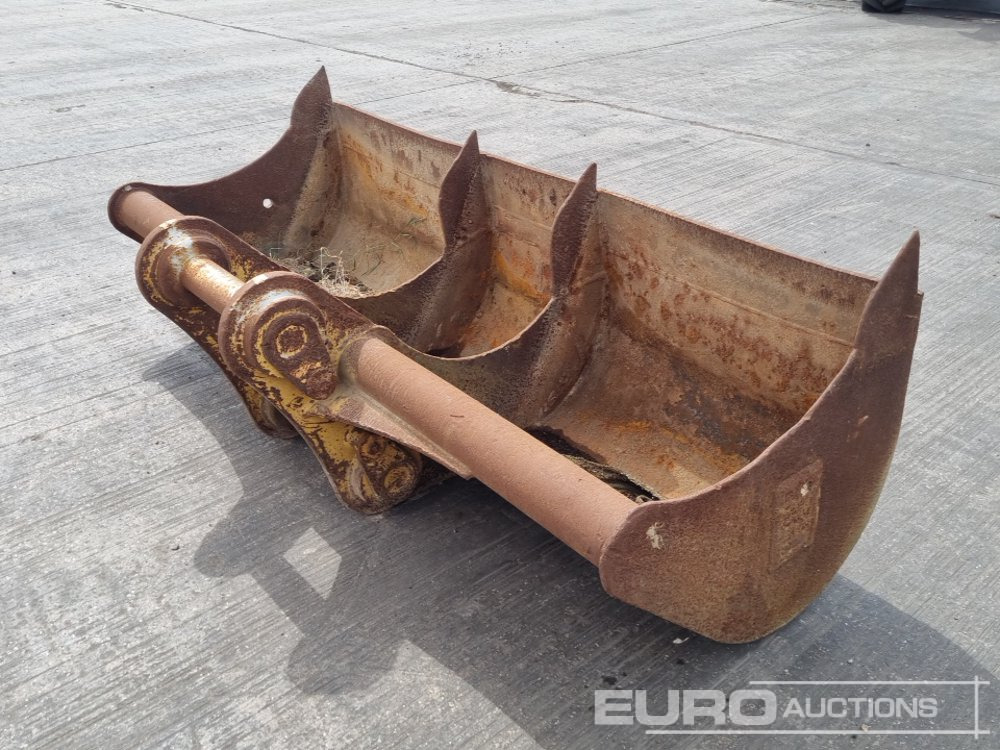 CAT 82" Ditching Bucket 80mm Pin to suit 20 Ton Excavator - Kauss: foto 5 CAT 82" Ditching Bucket 80mm Pin to suit 20 Ton Excavator - Kauss: foto 5