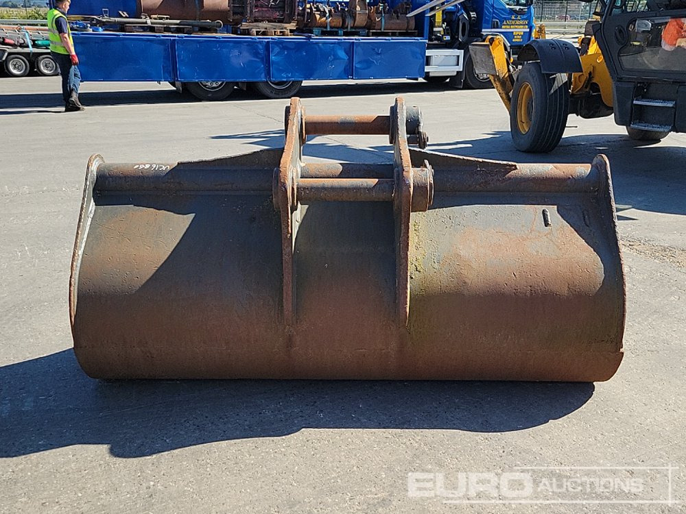 CAT 86" Ditching Bucket 80mm Pin to suit 20 Ton Excavator - Kauss: foto 4 CAT 86" Ditching Bucket 80mm Pin to suit 20 Ton Excavator - Kauss: foto 4