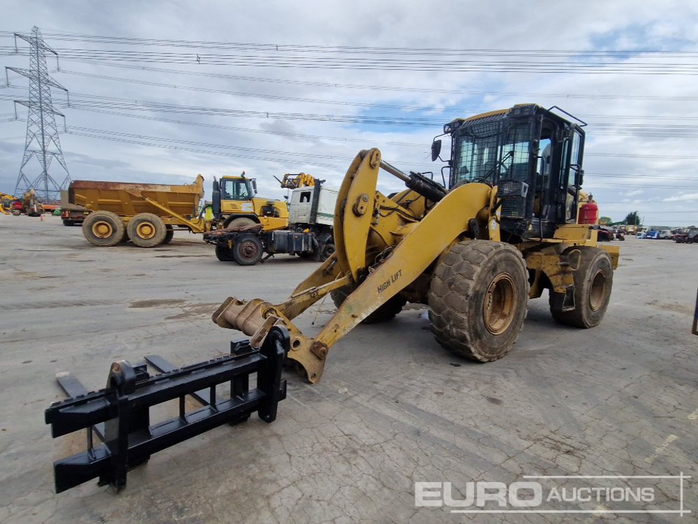 CAT 930M - Riteņu iekrāvējs: foto 1 CAT 930M - Riteņu iekrāvējs: foto 1