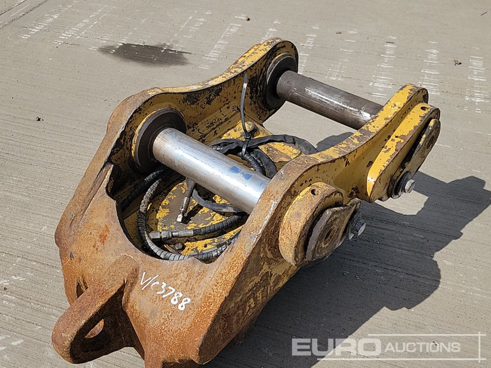 Ātrā sakabe CAT Hydraulic Double Lock QH 80mm Pin to suit 20 Ton Excavator: foto 14