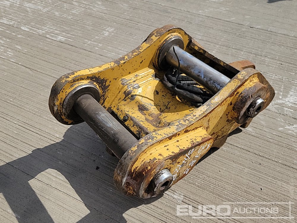 Ātrā sakabe CAT Hydraulic Double Lock QH 80mm Pin to suit 20 Ton Excavator: foto 9
