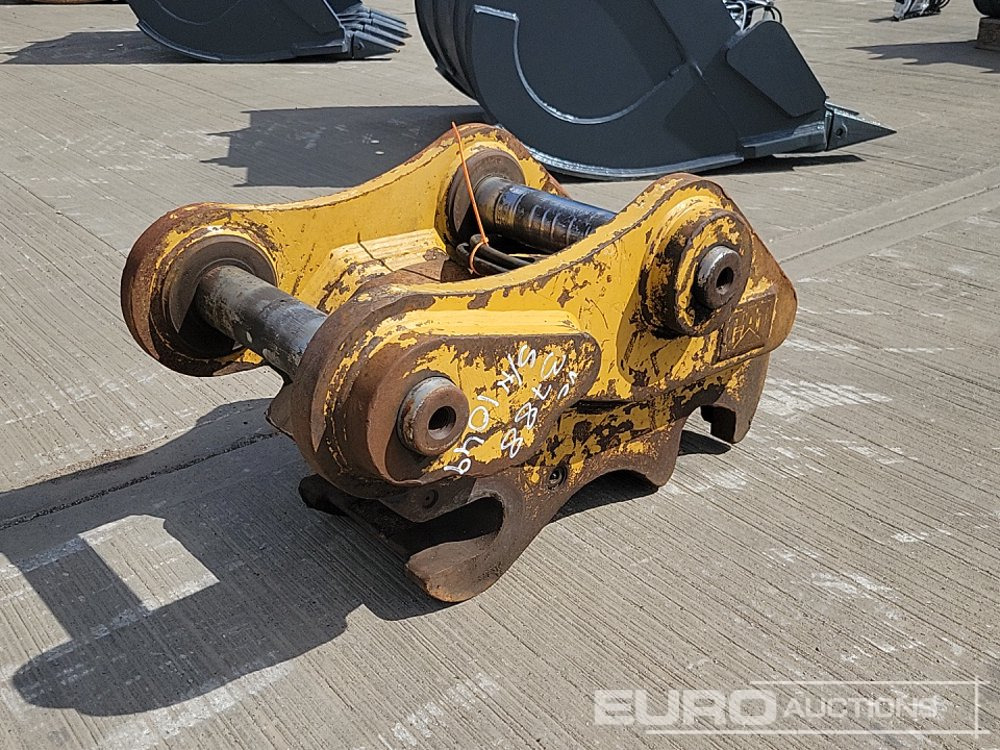 CAT Hydraulic Double Lock QH 80mm Pin to suit 20 Ton Excavator - Ātrā sakabe: foto 1 CAT Hydraulic Double Lock QH 80mm Pin to suit 20 Ton Excavator - Ātrā sakabe: foto 1