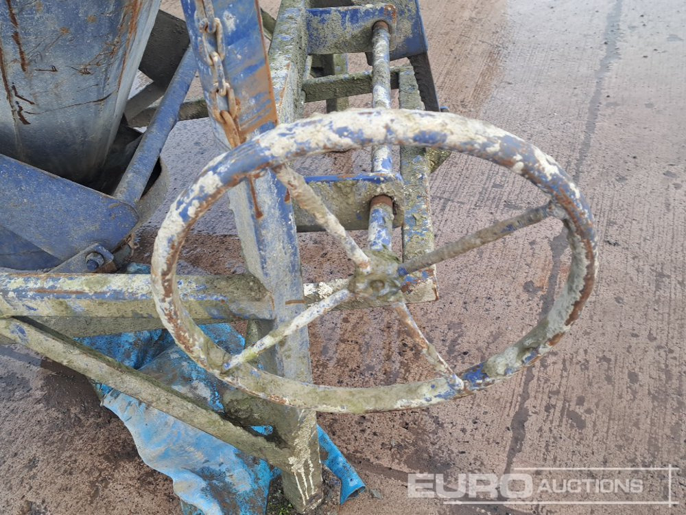 Izgāžams konteiners Concrete Skip to suit Crane: foto 13