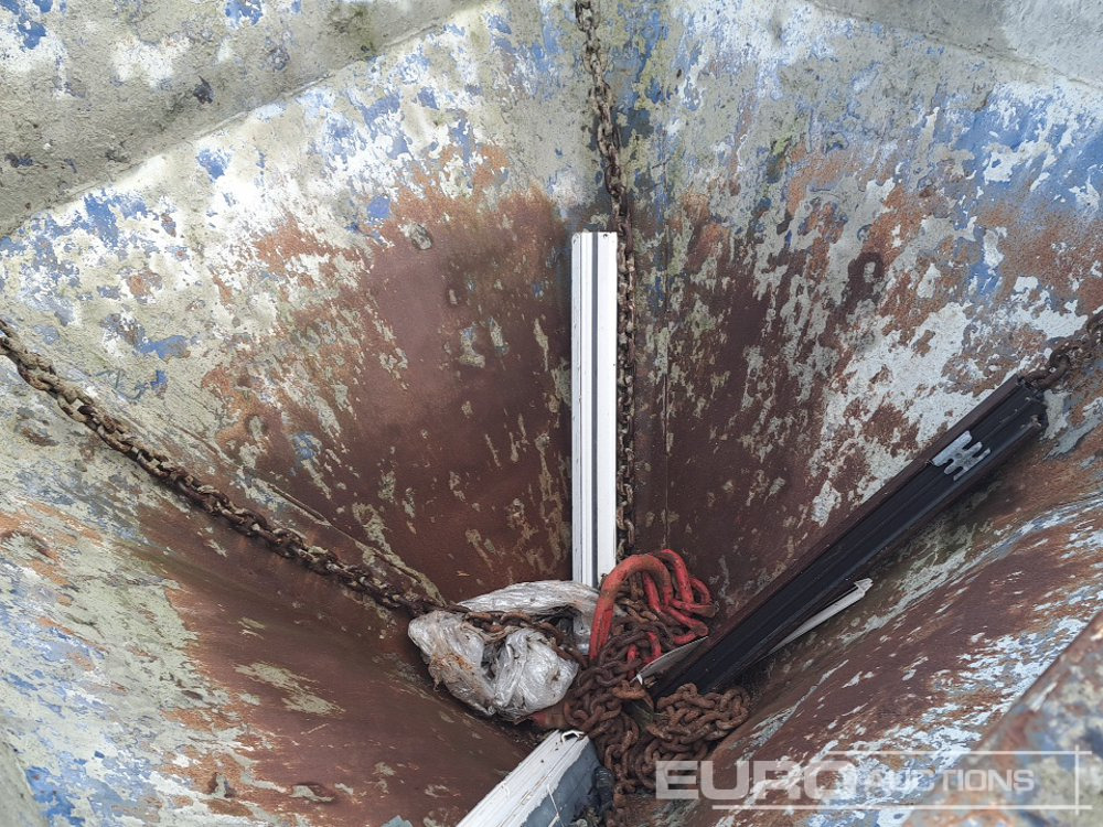 Izgāžams konteiners Concrete Skip to suit Crane: foto 10