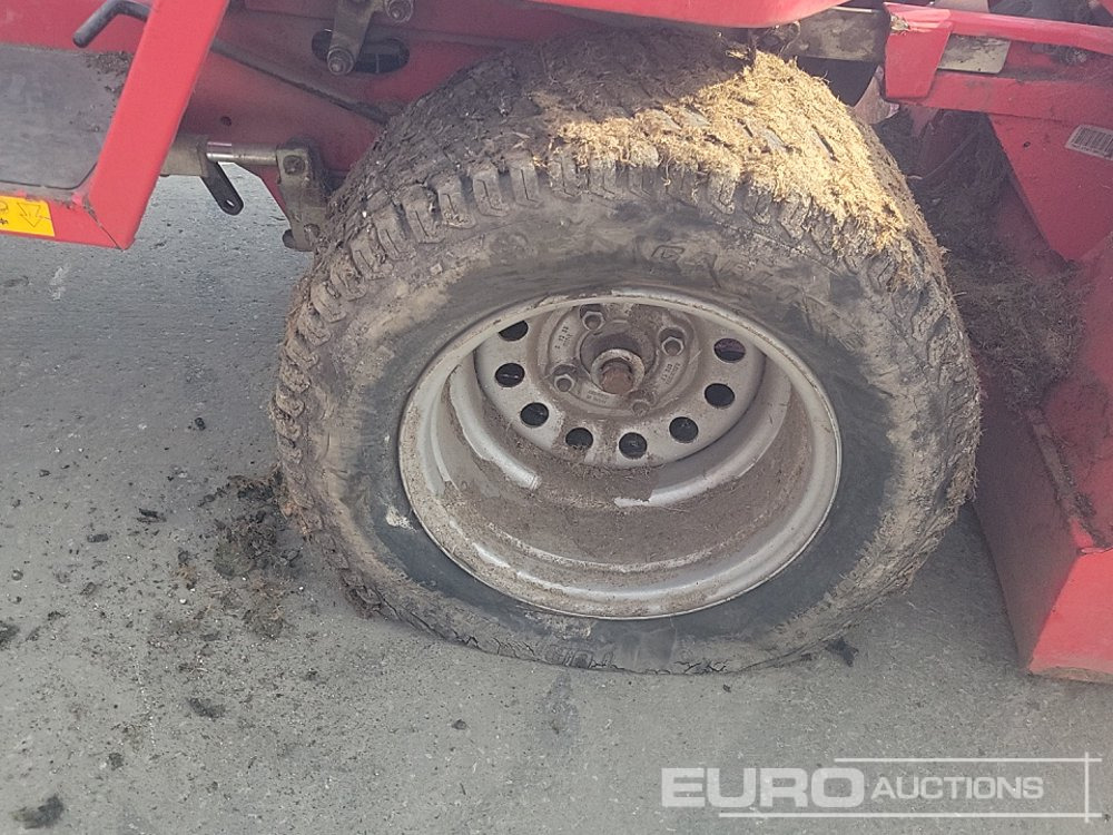 Zāles pļāvējs Countax A2550: foto 9