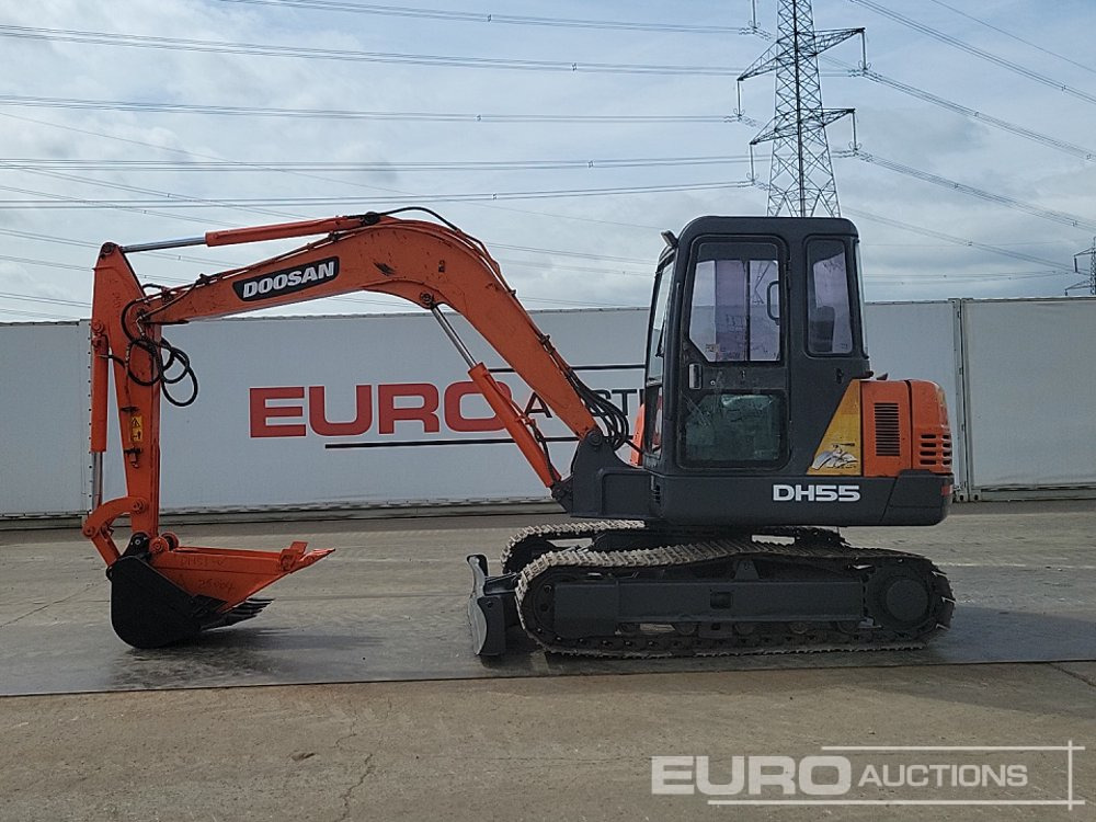 Doosan DH55-V - Mini-ekskavators: foto 2 Doosan DH55-V - Mini-ekskavators: foto 2