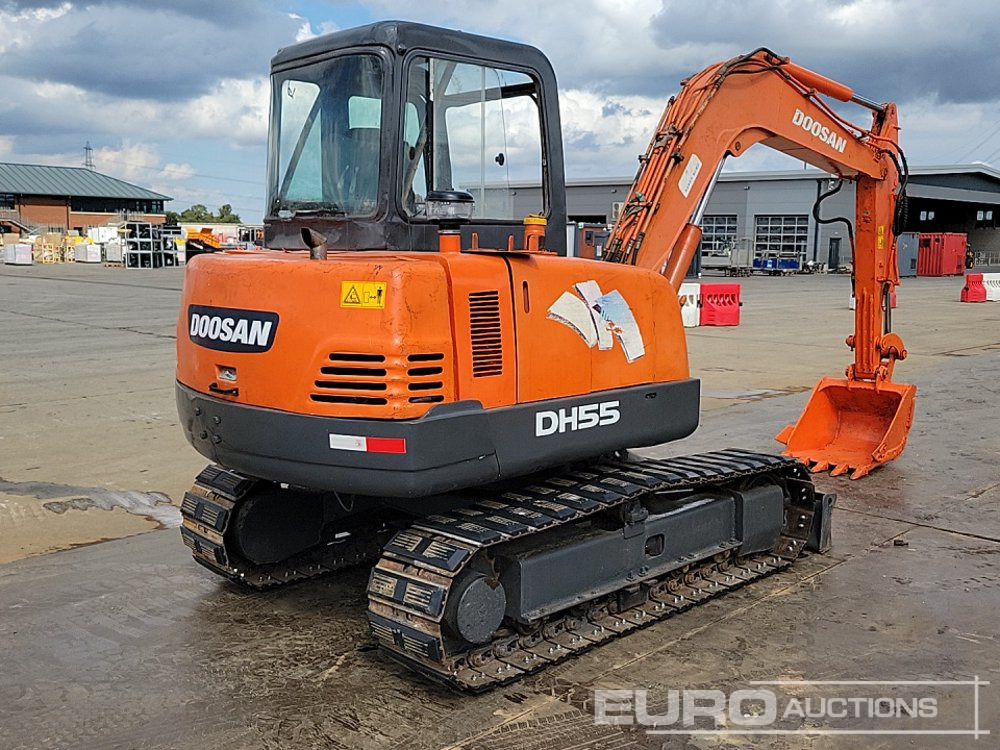 Doosan DH55-V - Mini-ekskavators: foto 5 Doosan DH55-V - Mini-ekskavators: foto 5