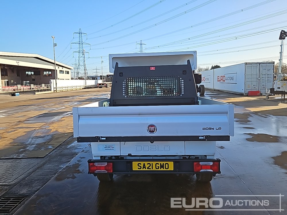 Fiat Doblo - Automašīna ar kravas platformu: foto 4 Fiat Doblo - Automašīna ar kravas platformu: foto 4