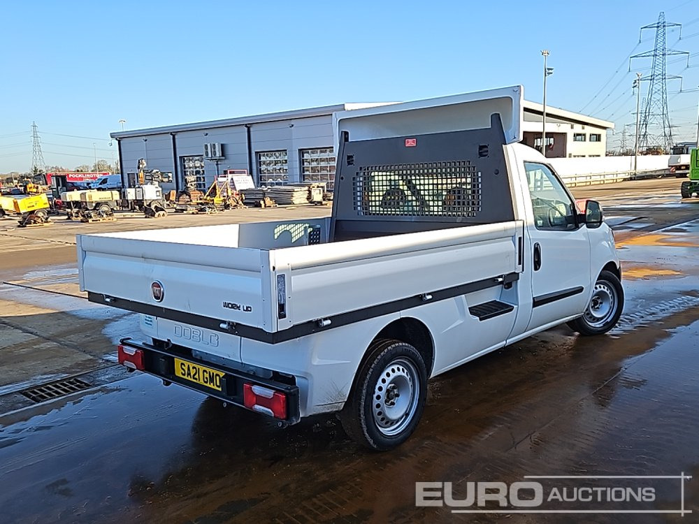 Fiat Doblo - Automašīna ar kravas platformu: foto 5 Fiat Doblo - Automašīna ar kravas platformu: foto 5