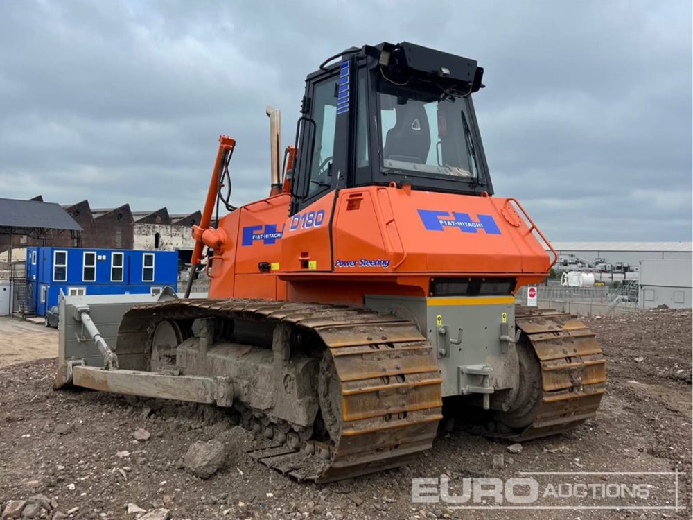 Fiat Hitachi D180SP - Buldozers: foto 1 Fiat Hitachi D180SP - Buldozers: foto 1
