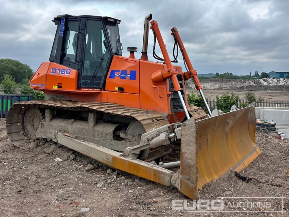 Fiat Hitachi D180SP - Buldozers: foto 3 Fiat Hitachi D180SP - Buldozers: foto 3