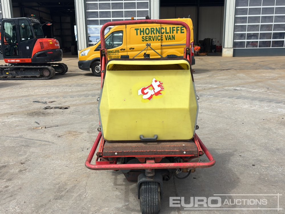 Gianni Ferrari Diesel Ride on Lawnmower, Grass Collector (Non Runner) - Zāles pļāvējs: foto 4 Gianni Ferrari Diesel Ride on Lawnmower, Grass Collector (Non Runner) - Zāles pļāvējs: foto 4