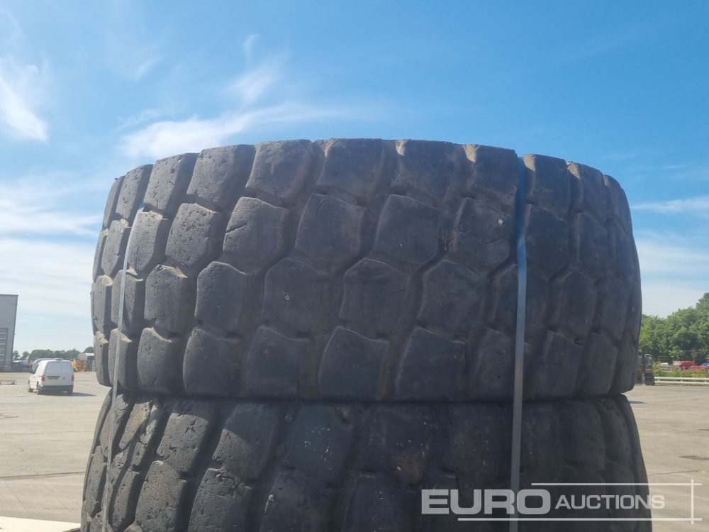 Hill 23.5 R25 Tyre (4 of) - Riepa: foto 4 Hill 23.5 R25 Tyre (4 of) - Riepa: foto 4
