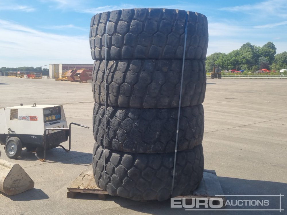 Hill 23.5 R25 Tyre (4 of) - Riepa: foto 3 Hill 23.5 R25 Tyre (4 of) - Riepa: foto 3