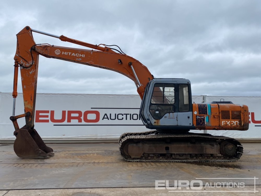 Hitachi EX200 - Kāpurķēžu ekskavators: foto 2 Hitachi EX200 - Kāpurķēžu ekskavators: foto 2