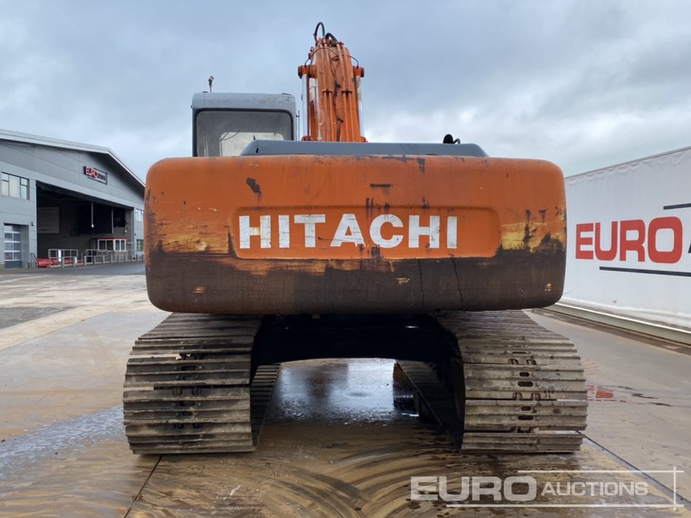 Hitachi EX200 - Kāpurķēžu ekskavators: foto 4 Hitachi EX200 - Kāpurķēžu ekskavators: foto 4