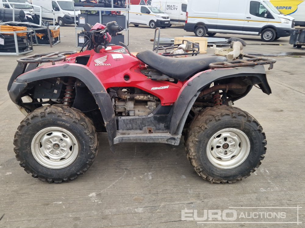 Honda Quad Bike (Spares) (2 of) - Kvadricikls: foto 2 Honda Quad Bike (Spares) (2 of) - Kvadricikls: foto 2