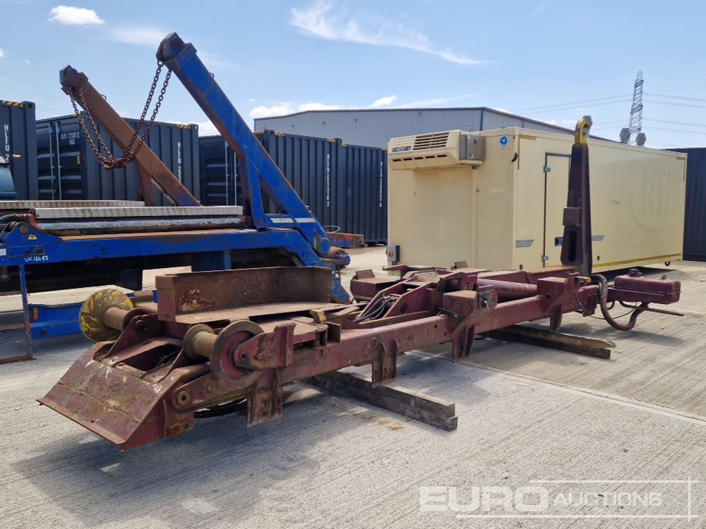 Hook Loader Body to suit Lorry - Būvgružu konteineru/ Pacēlāji ar āķi sistēma: foto 4 Hook Loader Body to suit Lorry - Būvgružu konteineru/ Pacēlāji ar āķi sistēma: foto 4