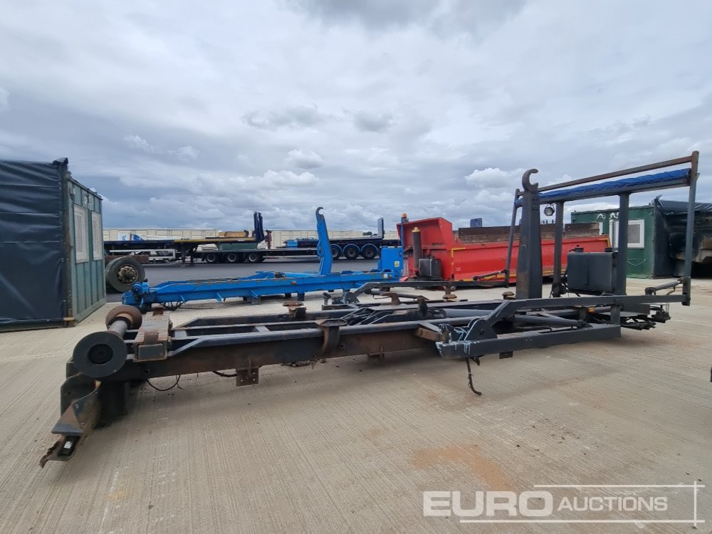 Hook Loader body to suit Lorry - Būvgružu konteineru/ Pacēlāji ar āķi sistēma: foto 2 Hook Loader body to suit Lorry - Būvgružu konteineru/ Pacēlāji ar āķi sistēma: foto 2