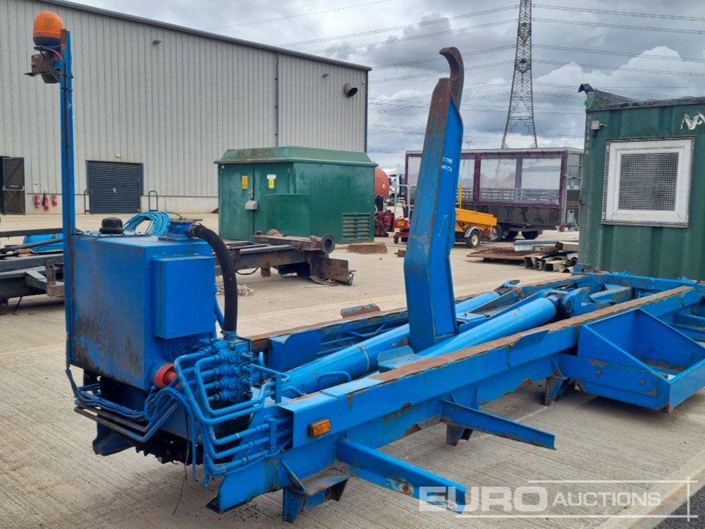 Hook Loader body to suit Lorry - Būvgružu konteineru/ Pacēlāji ar āķi sistēma: foto 4 Hook Loader body to suit Lorry - Būvgružu konteineru/ Pacēlāji ar āķi sistēma: foto 4