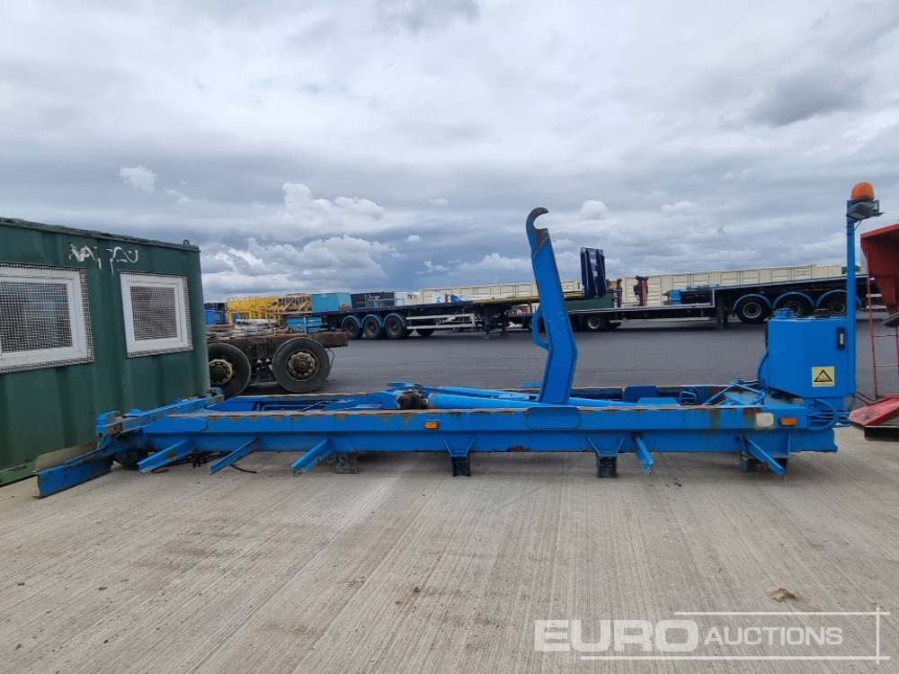 Hook Loader body to suit Lorry - Būvgružu konteineru/ Pacēlāji ar āķi sistēma: foto 2 Hook Loader body to suit Lorry - Būvgružu konteineru/ Pacēlāji ar āķi sistēma: foto 2