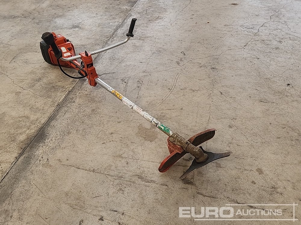 Husqvarna 555RXT Petrol Strimmer (Spares) - Celtniecības maisītājs: foto 2 Husqvarna 555RXT Petrol Strimmer (Spares) - Celtniecības maisītājs: foto 2