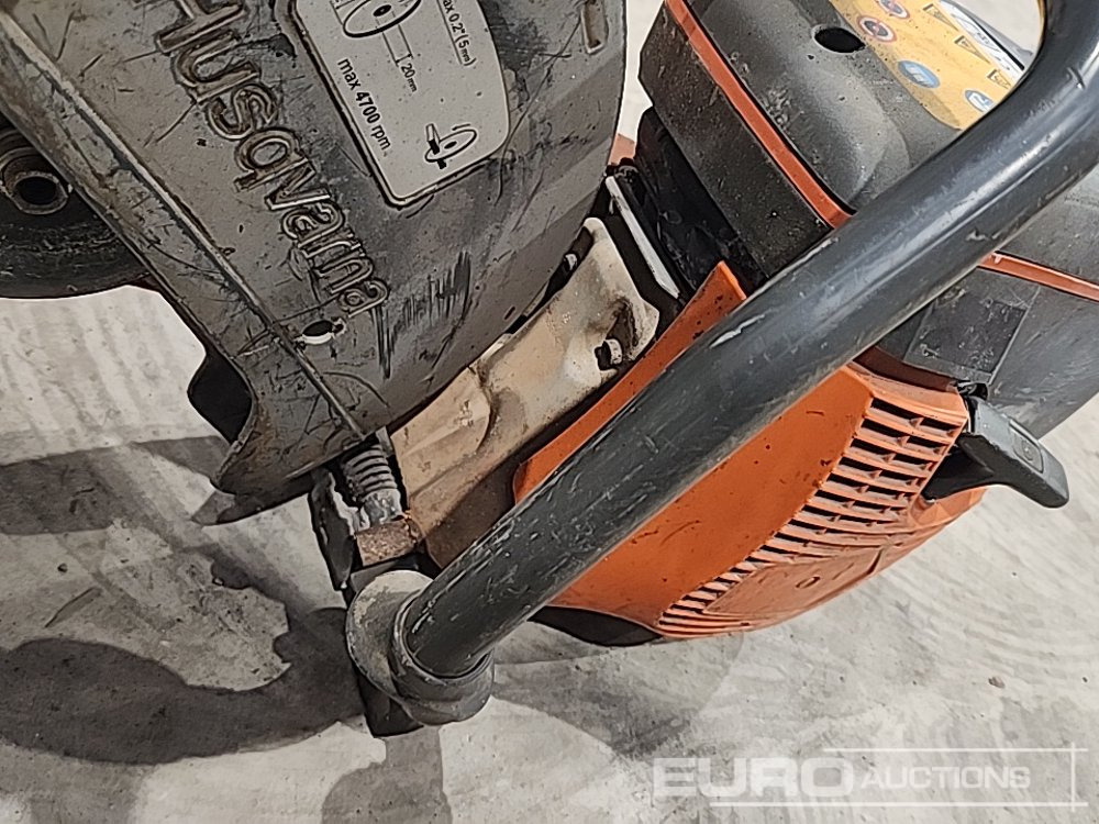 Asfalta ieklāšanas tehnika Husqvarna Petrol Con Saw: foto 8