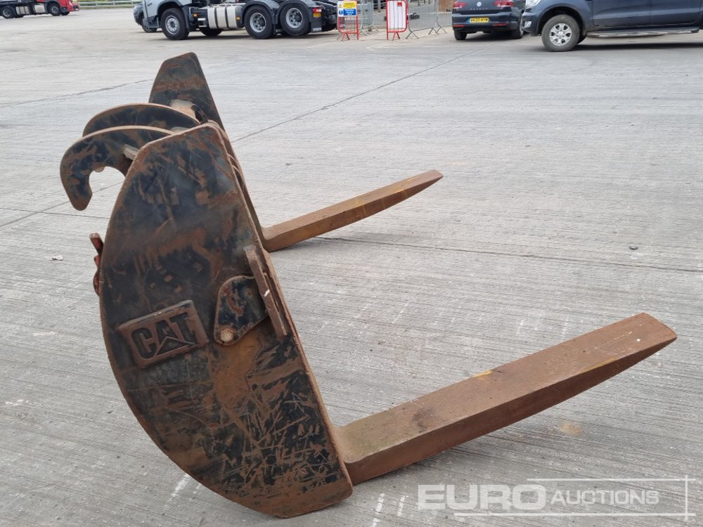 CAT Fork Frame & Forks to suit Wheeled Loader - Iekraušanas tehnika: foto 5 CAT Fork Frame & Forks to suit Wheeled Loader - Iekraušanas tehnika: foto 5