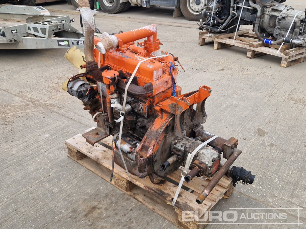 Isuzu 4 Cylinder Engine, Pump - Dzinējs: foto 1 Isuzu 4 Cylinder Engine, Pump - Dzinējs: foto 1