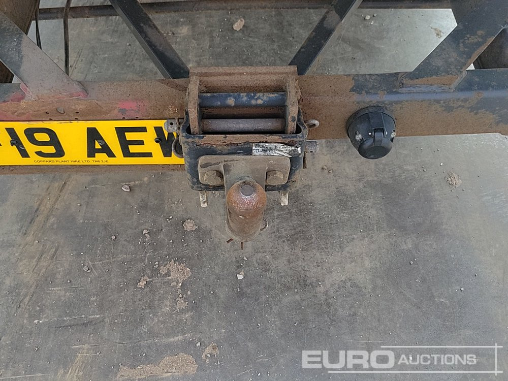 Automašīna ar kravas platformu Iveco 35-140: foto 16