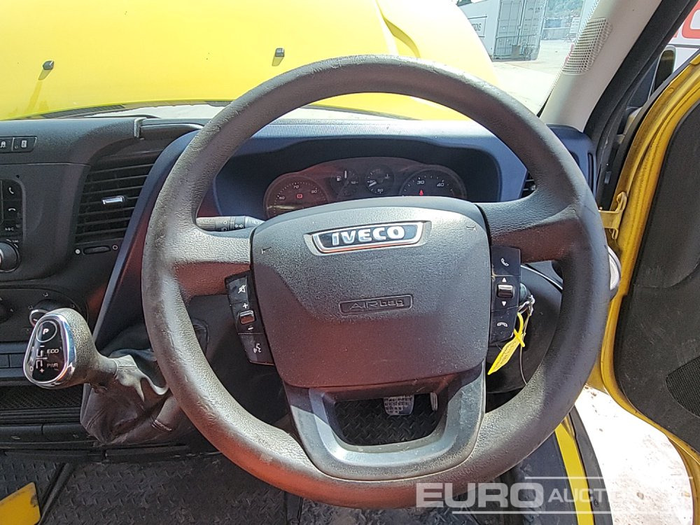 Automašīna ar kravas platformu Iveco 35-140: foto 33