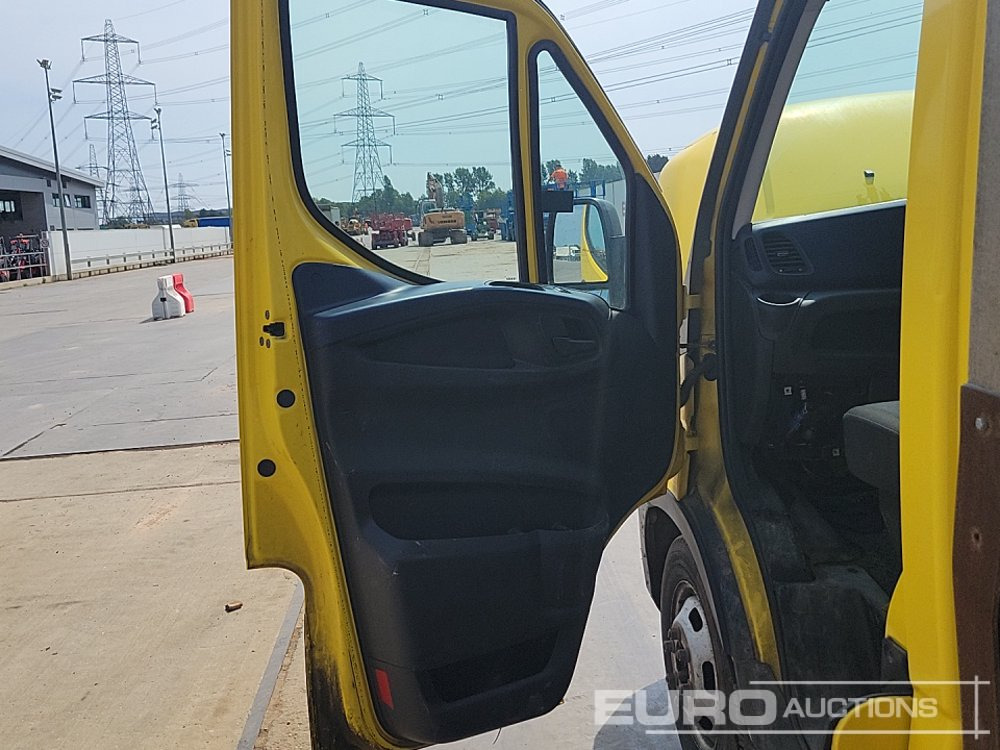 Automašīna ar kravas platformu Iveco 35-140: foto 28