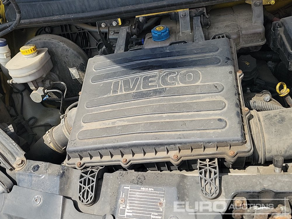 Automašīna ar kravas platformu Iveco 35-140: foto 22